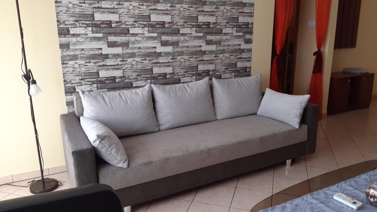 Elizabet Apartman a belvárosban Szarvas Exterior foto